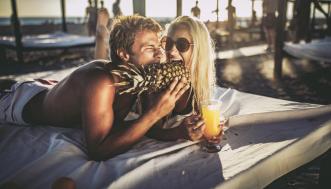 Come insegnare al/alla tua partner a darti piacere