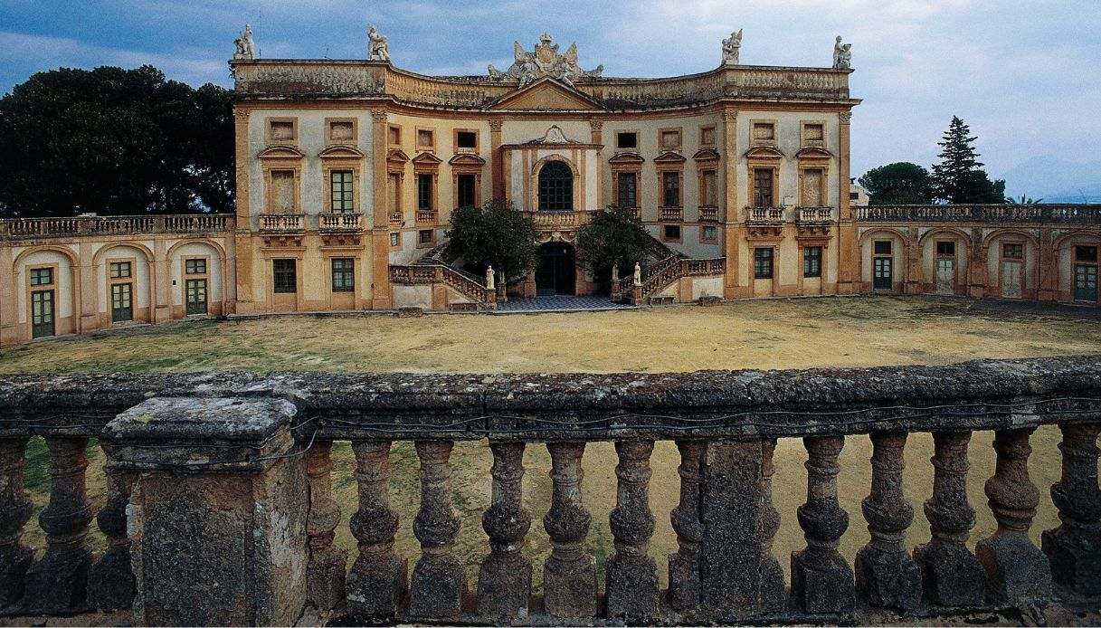 Villa Valguarnera, la vista magnifica dal balconcino