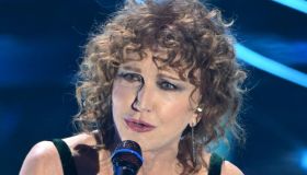 Semplicemente Fiorella, pagelle: Mannoia divina (10), Ermal da brividi (8), Elodie piange (6)