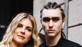 Achille Costacurta alla mamma: “Tra 10 anni te lo regalo”. Il video dopo le polemiche