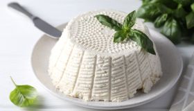 Non solo mozzarella: formaggi freschi e le calorie a confronto