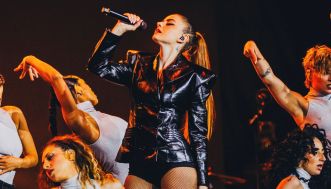 Chuck Bass di Gossip Girl si sposa: nozze italiane per l’attore Ed Westwick