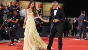 Festival del Cinema di Venezia, look della quinta serata: gli occhi su George e Amal