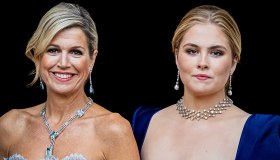 Maxima d’Olanda, l’abito di 13 anni fa e lo scivolone di stile di sua figlia Amalia