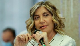 Myrta Merlino riparte da Pomeriggio Cinque con una frecciata a Fedez (e Chiara Ferragni)