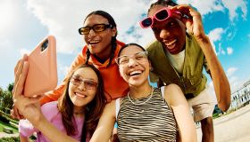 Amazon, smartphone a partire da 100 euro. Le offerte shock della settimana