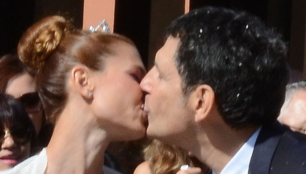 Carlotta Mantovan, 10 anni di matrimonio con Fabrizio Frizzi: “Sempre nel mio cuore”