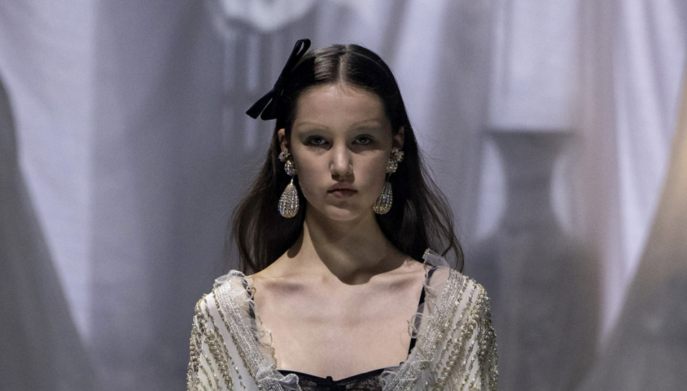 Fiocchi, uno degli accessori per i capelli da Valentino