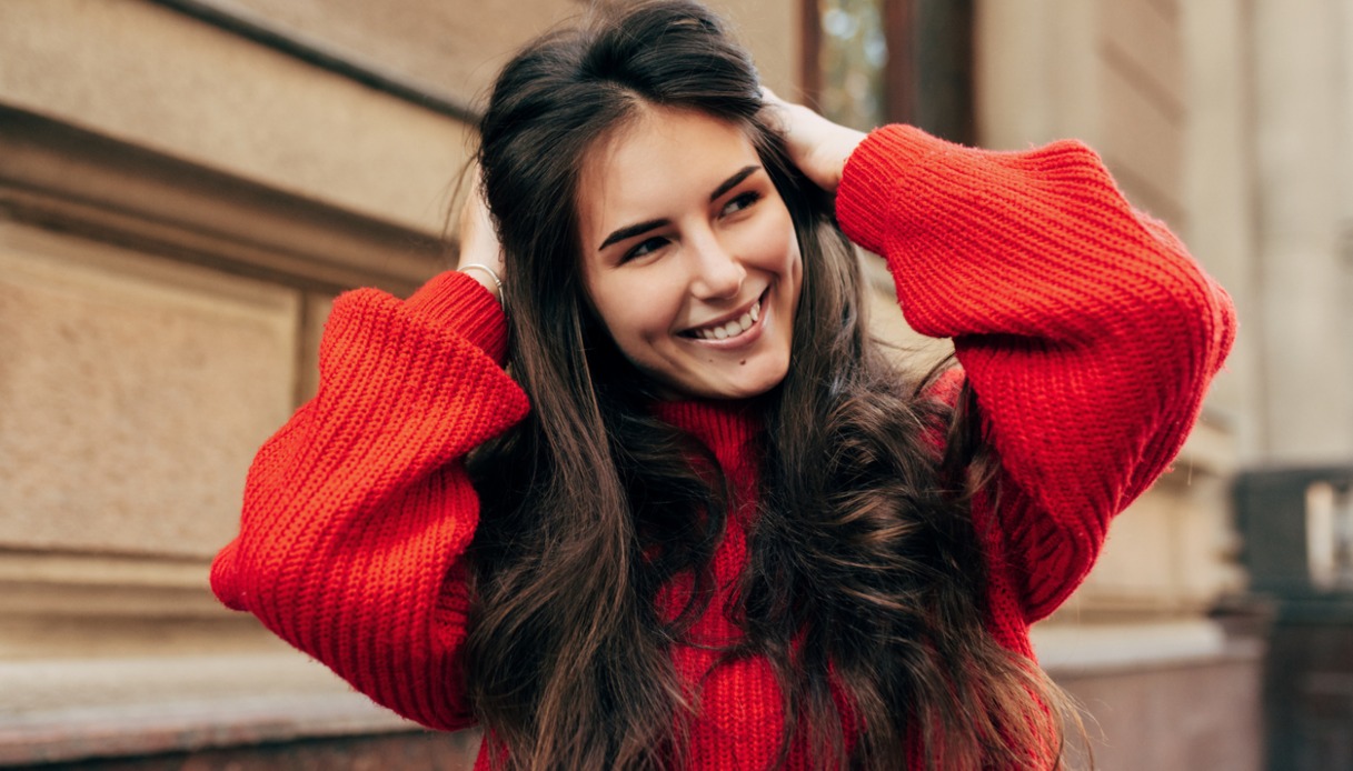 Reverse washing? Sì, grazie. Cos’è l’hair care routine che promette capelli da favola