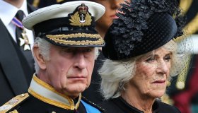Re Carlo e Camilla sono arrivati in Australia: perché hanno viaggiato separati