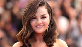 La maschera miracolosa che ha fatto impazzire le celeb promette capelli da favola in 4 minuti