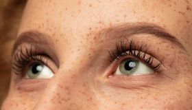 Ciglia lunghissime e piene, il siero più venduto su Amazon è in sconto. E lo adorerai