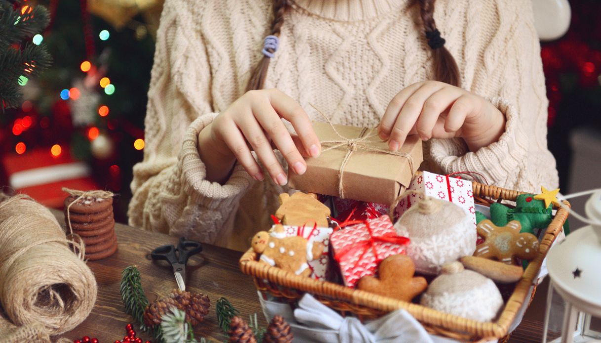 Christmas basket, il regalo perfetto di quest’anno arriva da un trend di TikTok ed è geniale