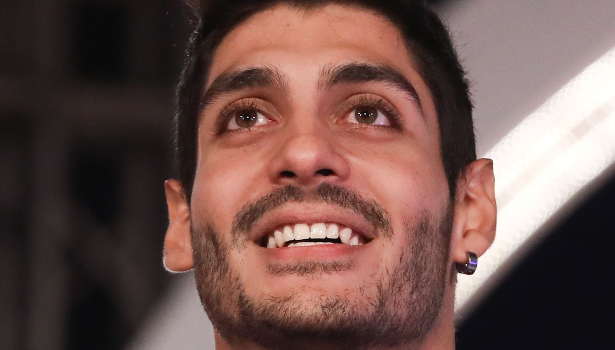 Grande fratello, le pagelle del 23 novembre: Lorenzo e Javier narcisi (3), Federica eterna indecisa (4)