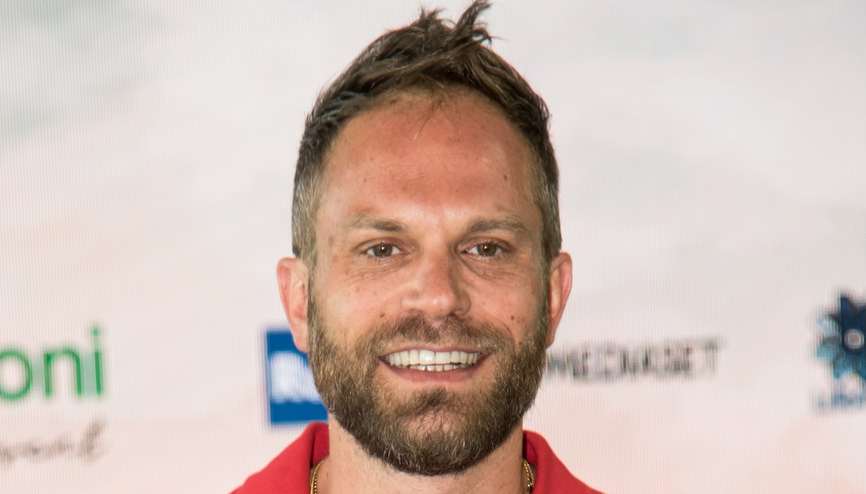 Simone Rugiati, chi è lo chef della tv denunciato