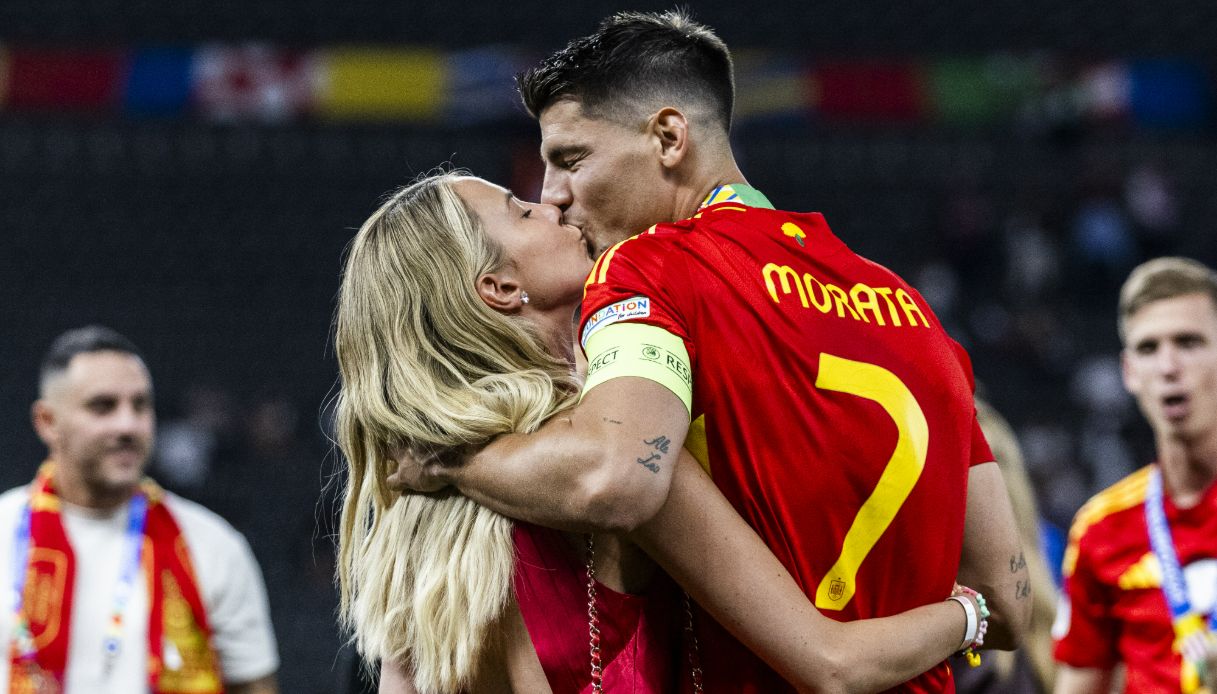 Alice Campello bacia Alvaro Morata