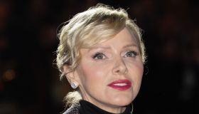 Charlene di Monaco, al gala con spacco segreto. Alberto: “L’ho messa nei guai”