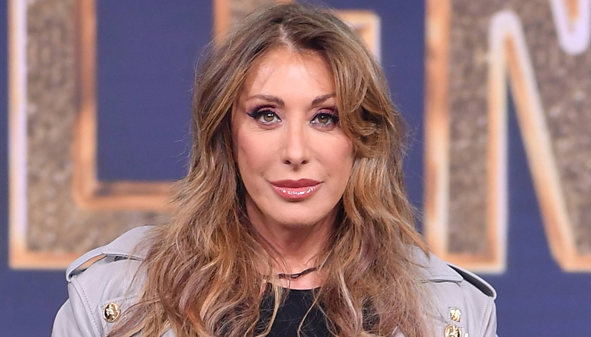 Come sta Sabrina Salerno, aggiorna i fan sul tumore al seno: prima radioterapia