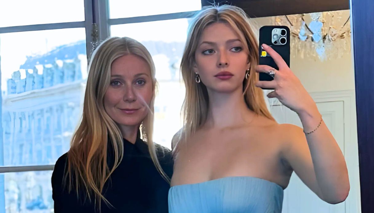 Gwyneth Paltrow, la figlia Apple bellissima nell’abito prezioso: il “debutto” da star