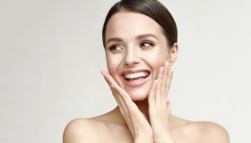 La maschera viso al tartufo bianco, ora in offerta, è la coccola beauty che ci meritiamo a Natale