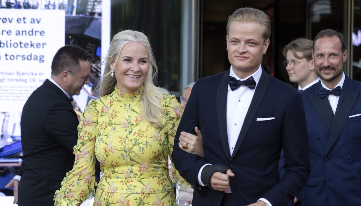 La Principessa ereditaria Mette-Marit con il figlio Marius Borg Høiby nel 2022