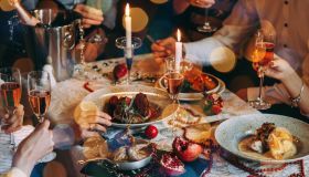 Perché devi assaggiare tutto al pranzo di Natale anche se sei a dieta