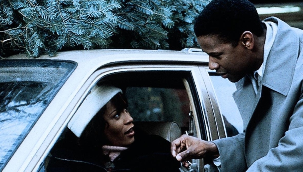 Whitney Houston e Denzel Washington in "Uno sguardo dal cielo", 1996