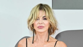 Alba Parietti, incidente sugli sci a Courmayeur. Come sta dopo la corsa al pronto soccorso