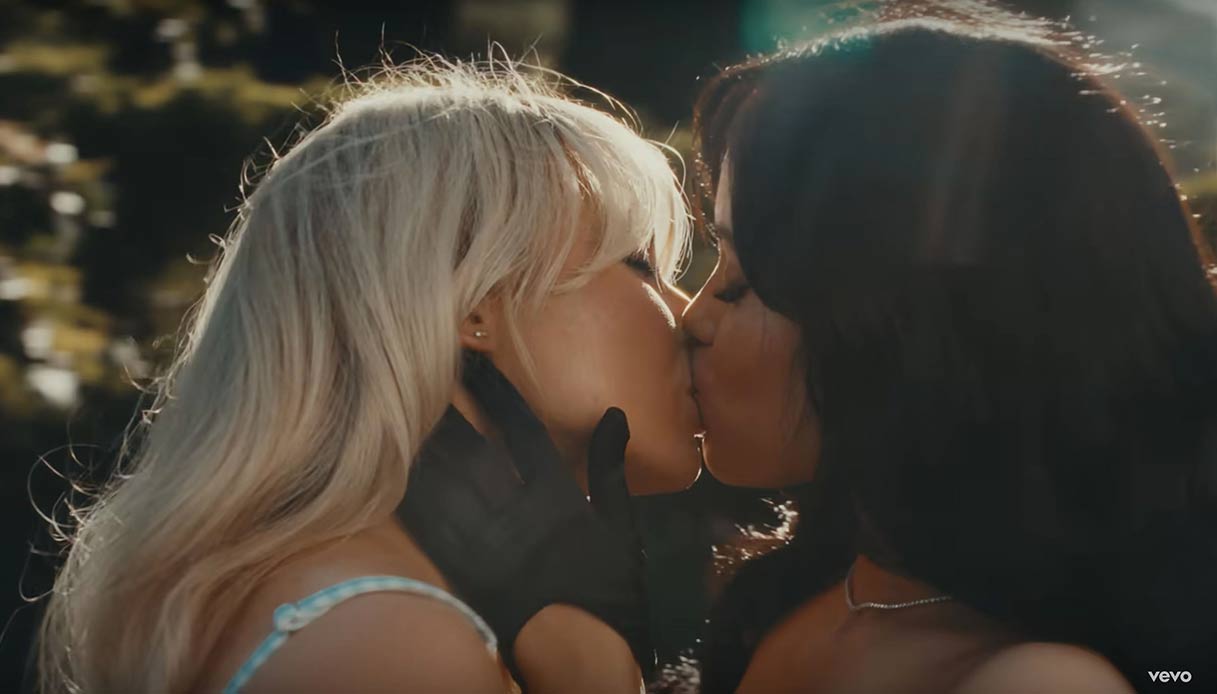 I baci più belli del 2024: politici, sportivi e spettacolari