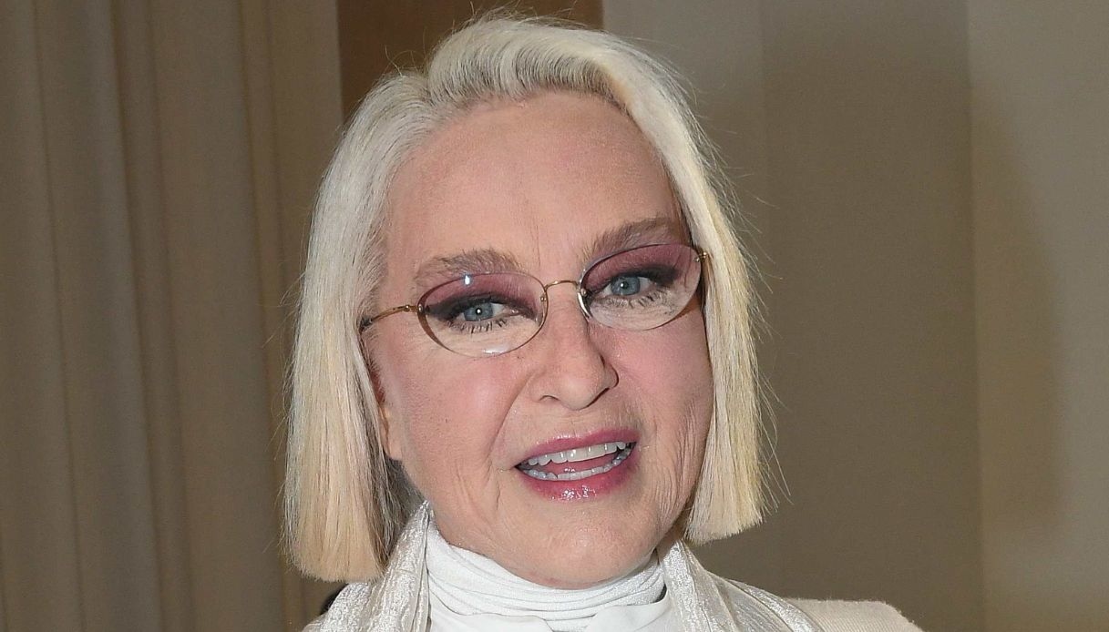 Eleonora Giorgi a Verissimo: “Abbiamo tentato tutto, tengo duro”. La sorpresa di Ciavarro