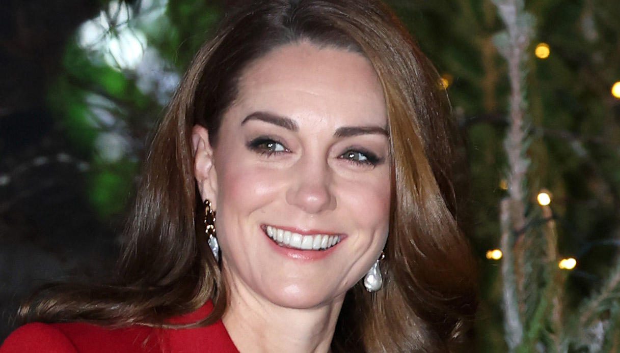 Kate Middleton in rosso fuoco al concerto di Natale