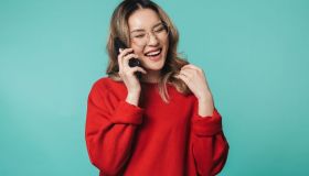 Idee regalo natalizie per donne smart e appassionate di tecnologia