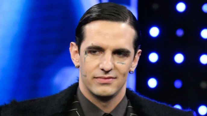 Sanremo 2025, Achille Lauro canta Incoscienti Giovani. Testo e di cosa