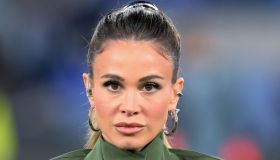 Diletta Leotta perfetta con il tubino nero con strascico, i look vintage a New York