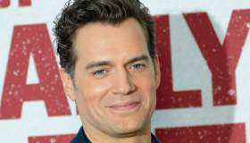 Henry Cavill e la compagna Natalie Viscuso sono diventati genitori