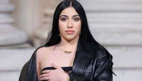 Lourdes Leon in topless alla PFW (più scandalosa di mamma Madonna)