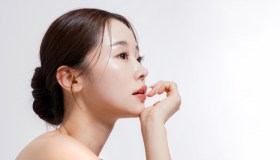 Il segreto per una pelle di porcellana? L’olio struccante, un must della skincare coreana