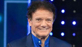 Sanremo 2025, Massimo Ranieri canta Tra le mani un cuore. Testo e di cosa parla la canzone