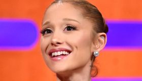 Ariana Grande festeggia la prima nomination agli Oscar: “Non riesco a smettere di piangere”