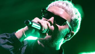 Come combattere l’hangover? Ecco cosa fare (e cosa evitare) per stare meglio il giorno dopo una serata di festa