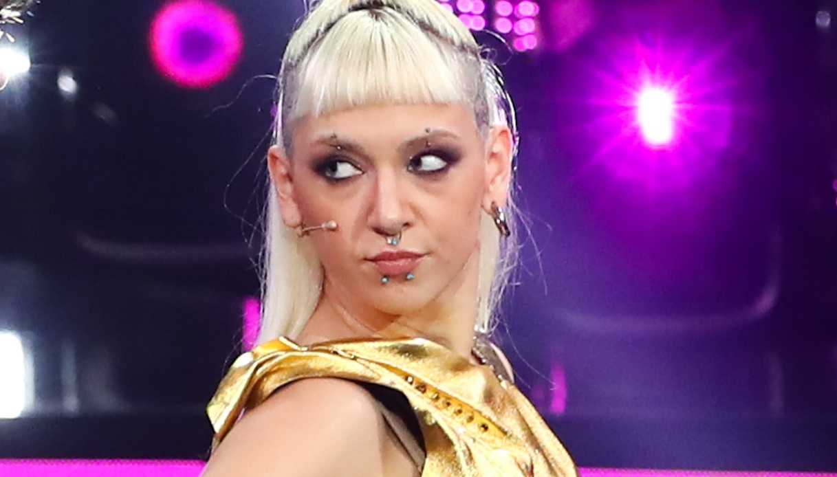 Verissimo, Anna Lou Castoldi su Morgan: “Mio padre sta soffrendo, è un momento difficile”