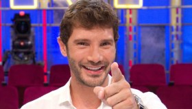 C’è Posta per Te, anticipazioni del 18 gennaio: Maria De Filippi chiama Stefano De Martino