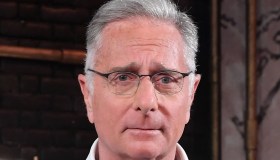 Paolo Bonolis evita le domande su Sonia Bruganelli a Verissimo: “Andiamo avanti”