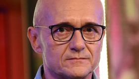 GF, Shaila e Lorenzo si lasciano, Signorini attacca il concorrente: “Ti avrei squalificato”