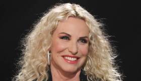 Antonella Clerici su Gerry Scotti: “Nessuna rivalità, vorrei conoscerlo meglio”