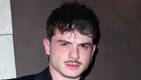 Olly icona di stile? Dopo il primo posto a Sanremo, eccolo alle sfilate della Milano fashion week 2025