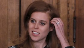 Beatrice di York in crisi dopo il parto, l’indiscrezione sull’infedeltà del marito