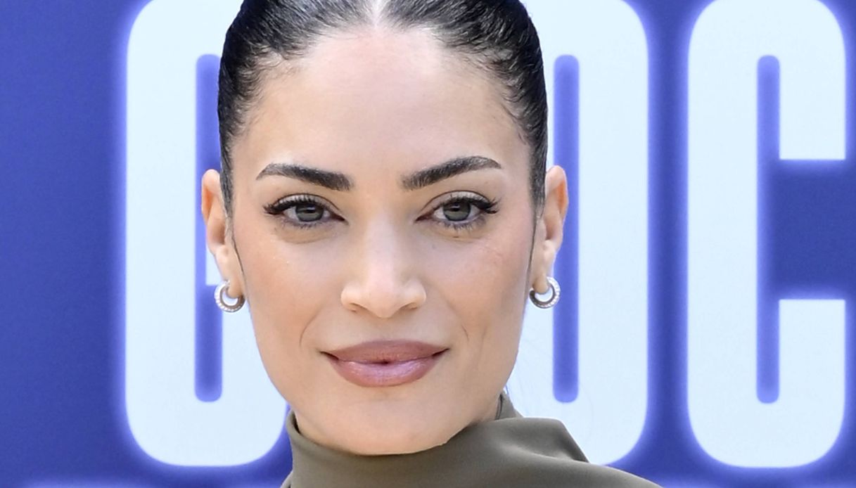 Elodie, il look sartoriale per il photocall di Gioco Pericoloso