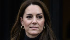 Kate Middleton, a Palazzo una mostra sugli abiti della Corona ma lei non è inclusa