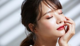 Il make-up cherry è il trend trucco del momento (e te ne innamorerai). Ecco i prodotti per realizzarlo